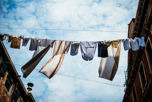 5 consejos del lavado de ropa técnica para cuidarla y proteger el planeta