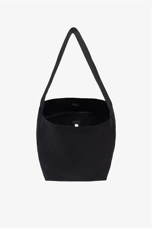 BOLSO BUCKET MARTA TIKA LISO NEGRO DE MUJER
