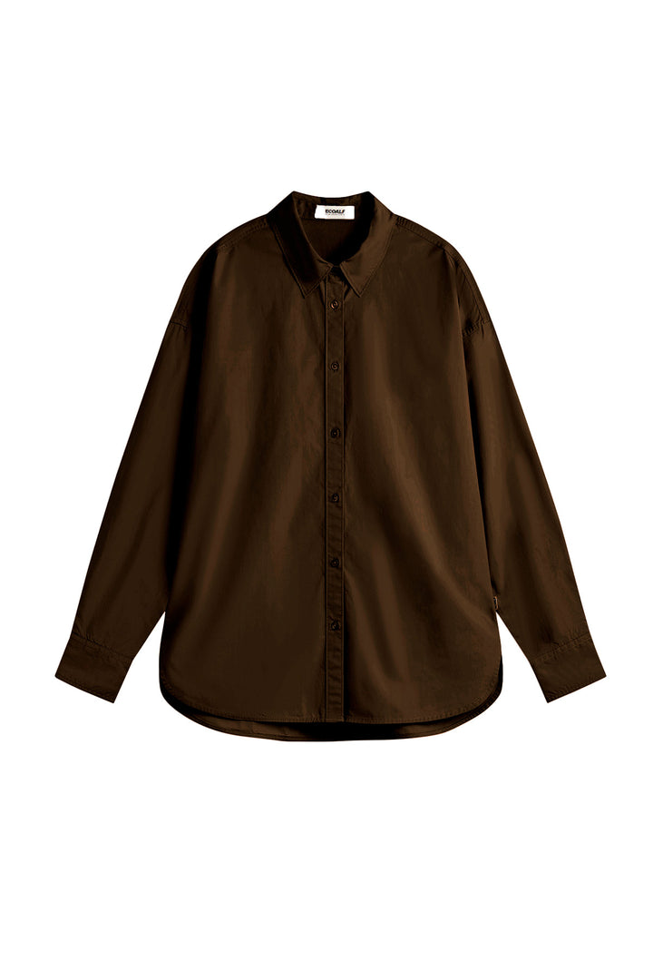 Una camisa de Ecoalf marrón sostenible de manga larga y cuello clásico, con botones al frente, sobre fondo blanco.