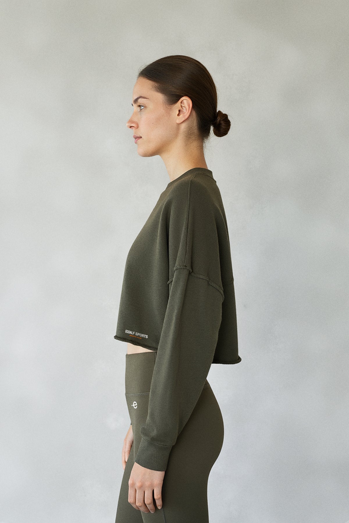 GREEN SWEATSHIRT FRONT