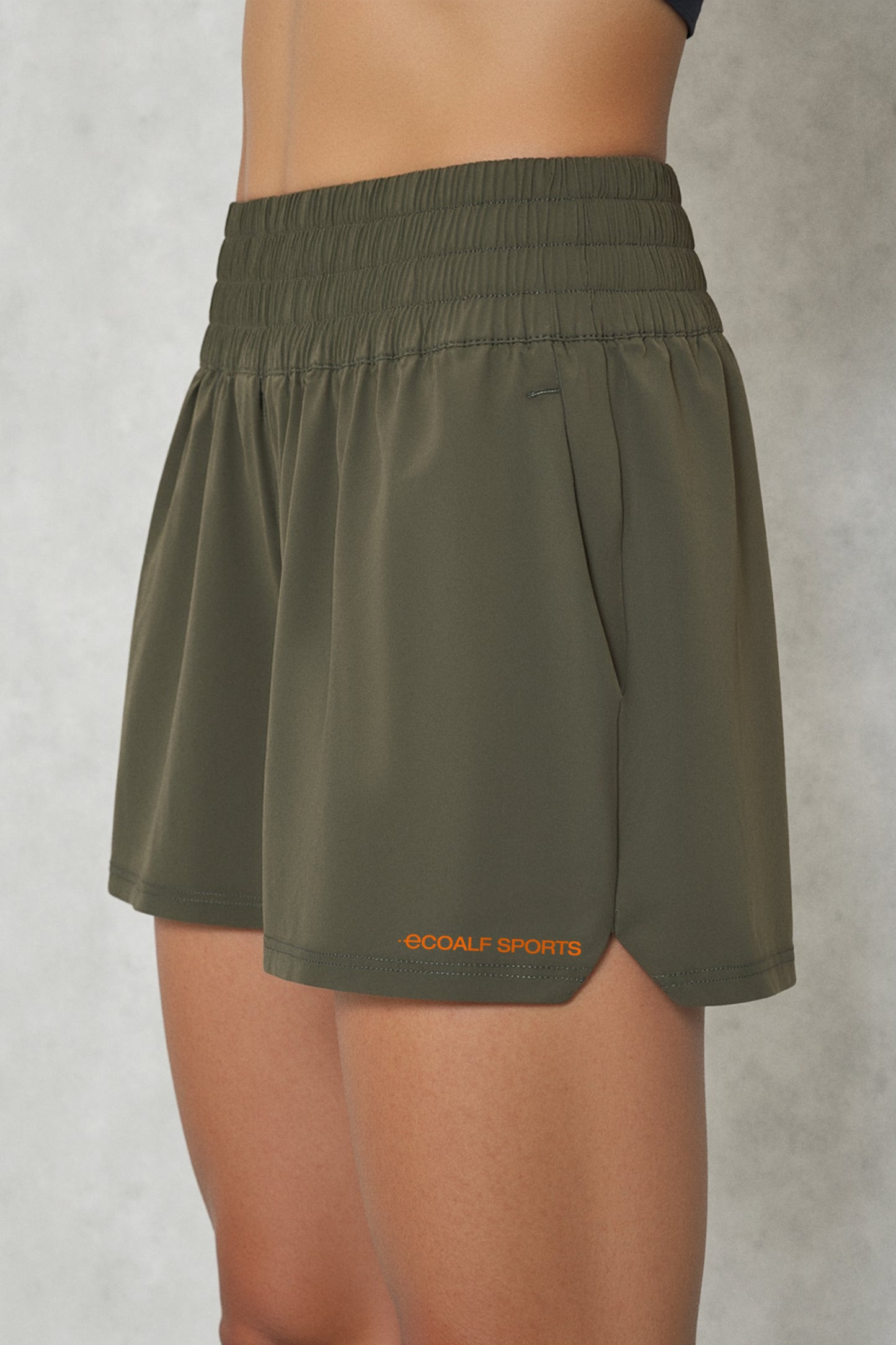 SHORTS SPRING GRÜN