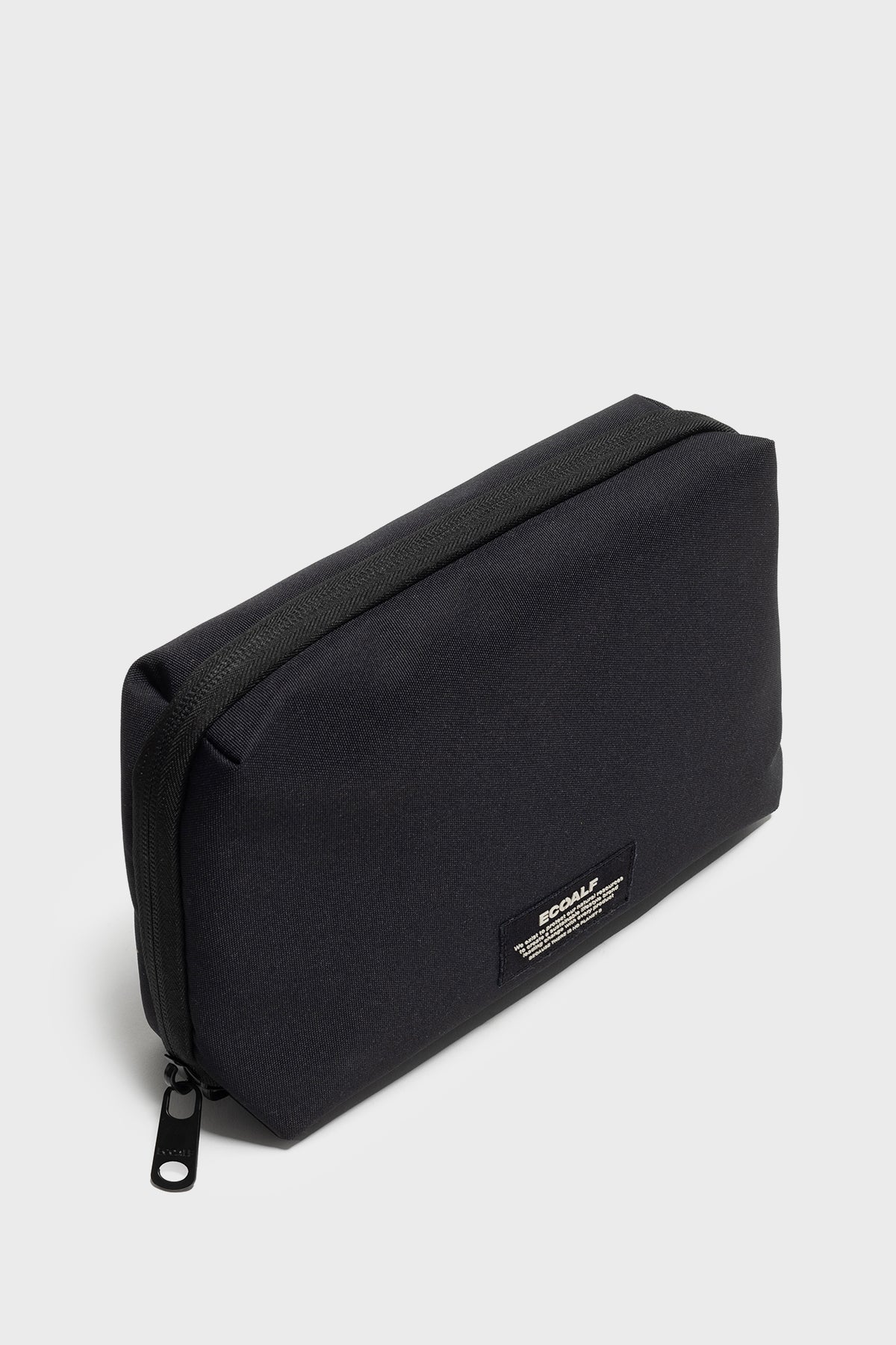 BLACK WAKAI TOILETRY BAG