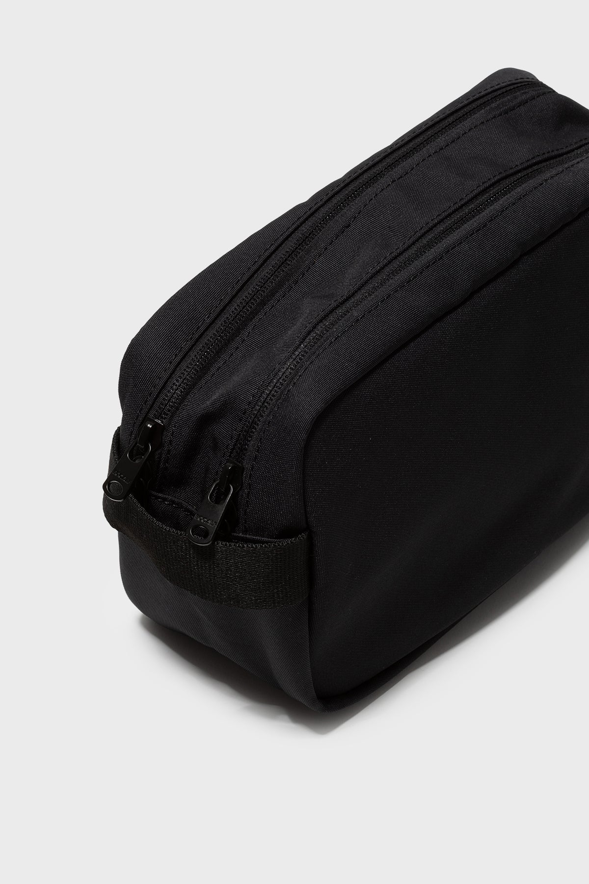 NECESER SPORT NEGRO