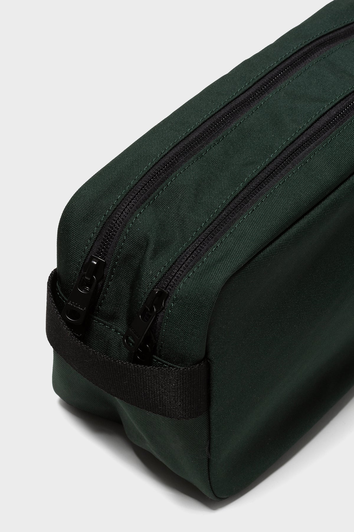 DARK GREEN TOILETRY BAG