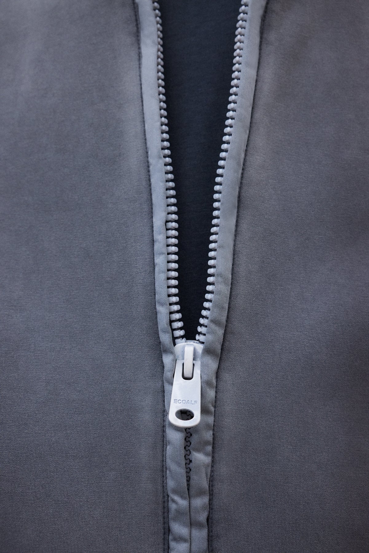 CHAQUETA DE NEOPRENO GUS GRIS OSCURO