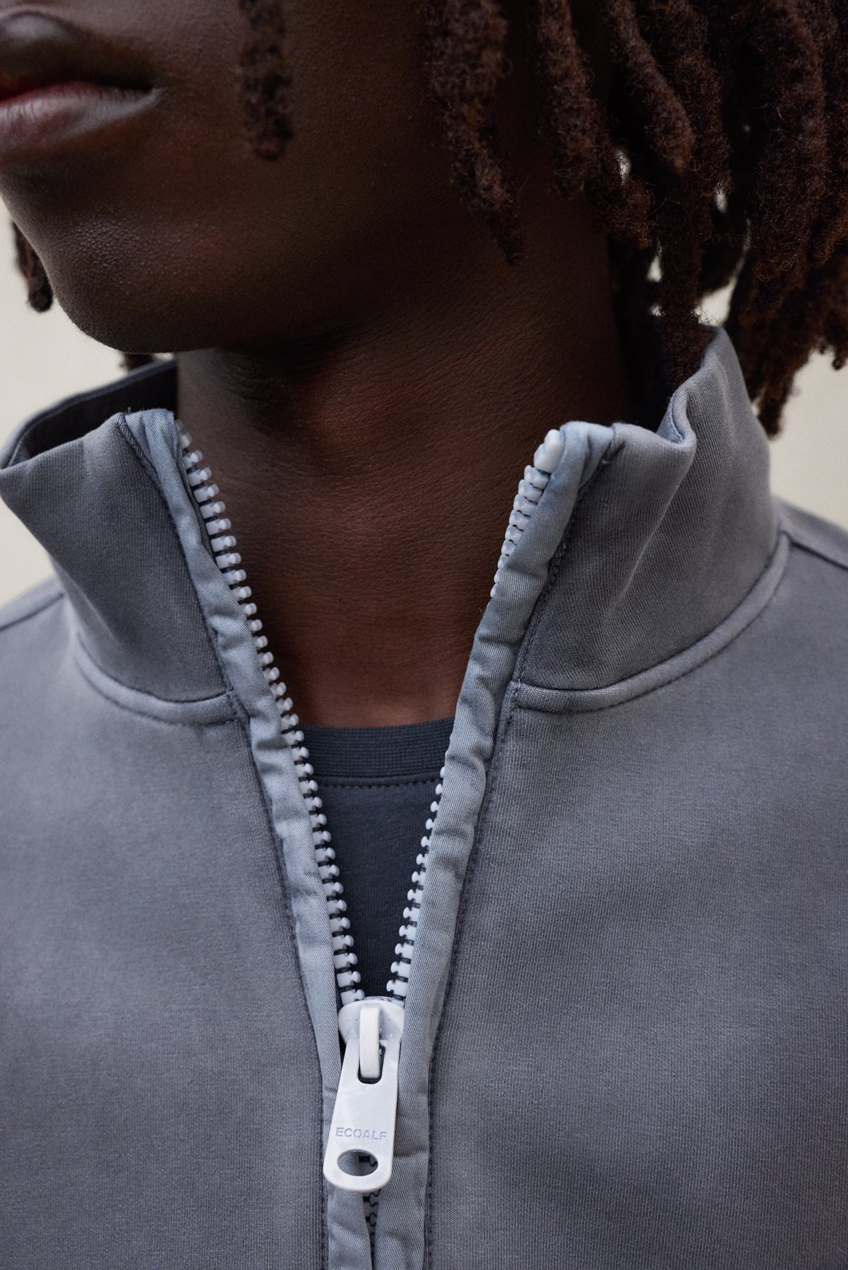 CHAQUETA DE NEOPRENO GUS GRIS OSCURO
