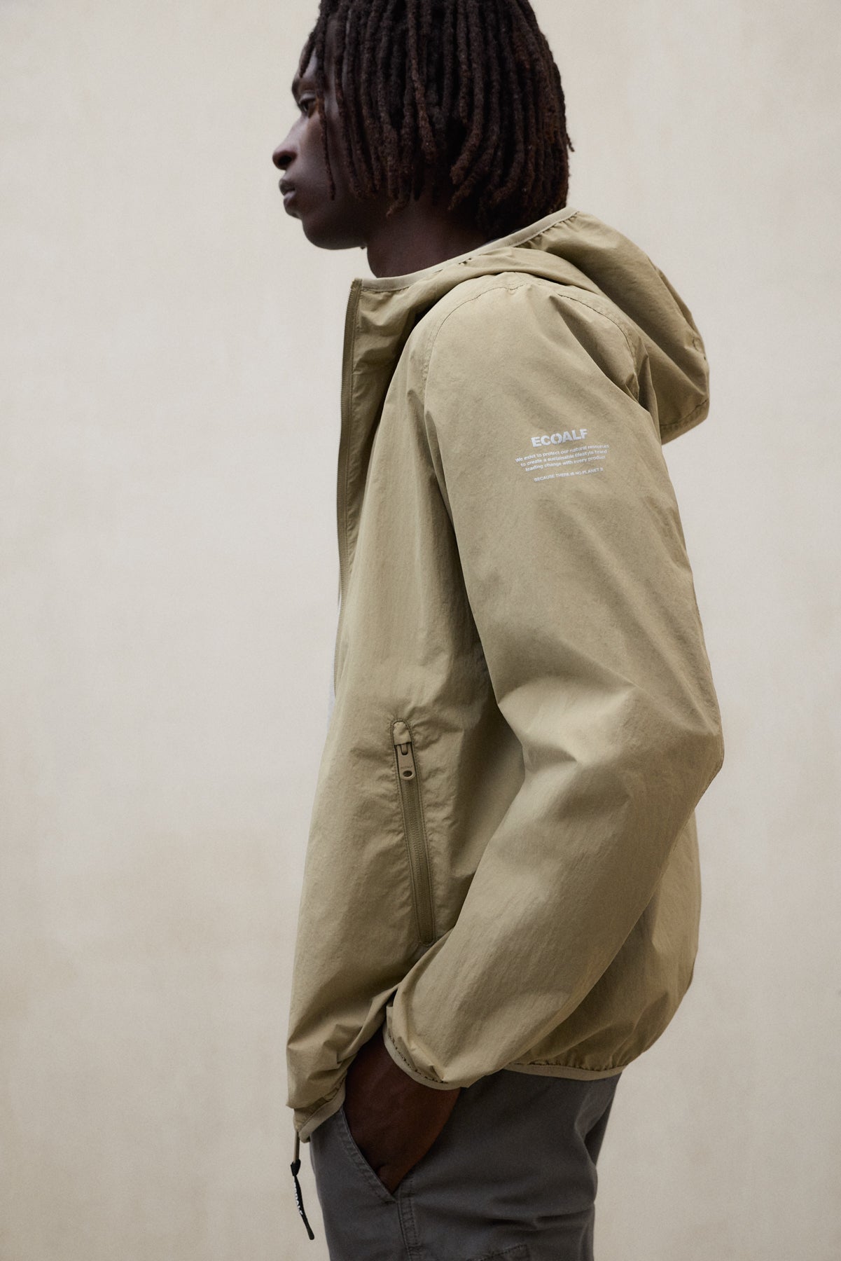 PACKABLE EOLI JACKET IN BEIGE