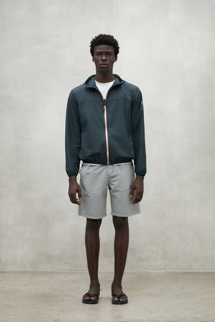 VESTE MORI VERTE