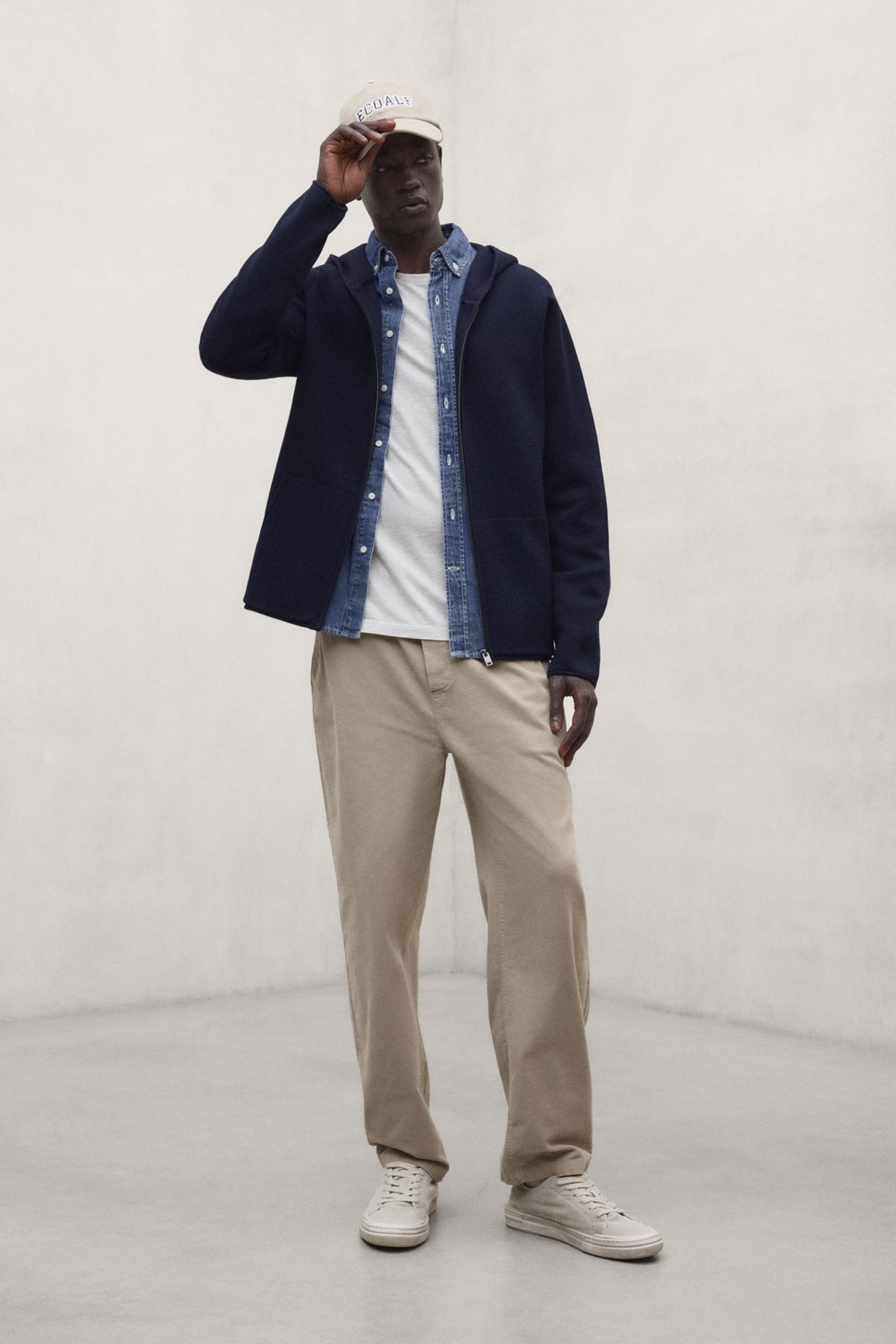 NAVY BLUE ACACIA SWEATER