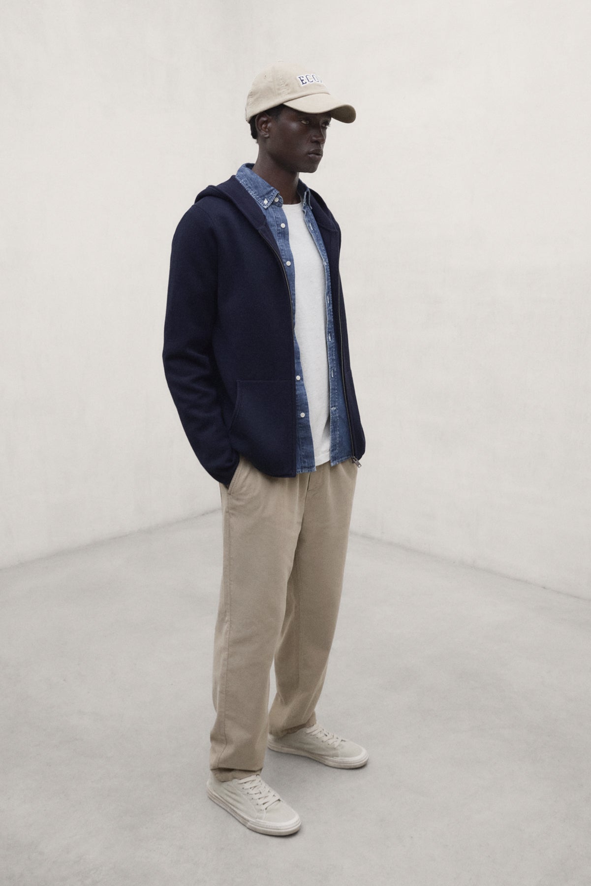 NAVY BLUE ACACIA SWEATER