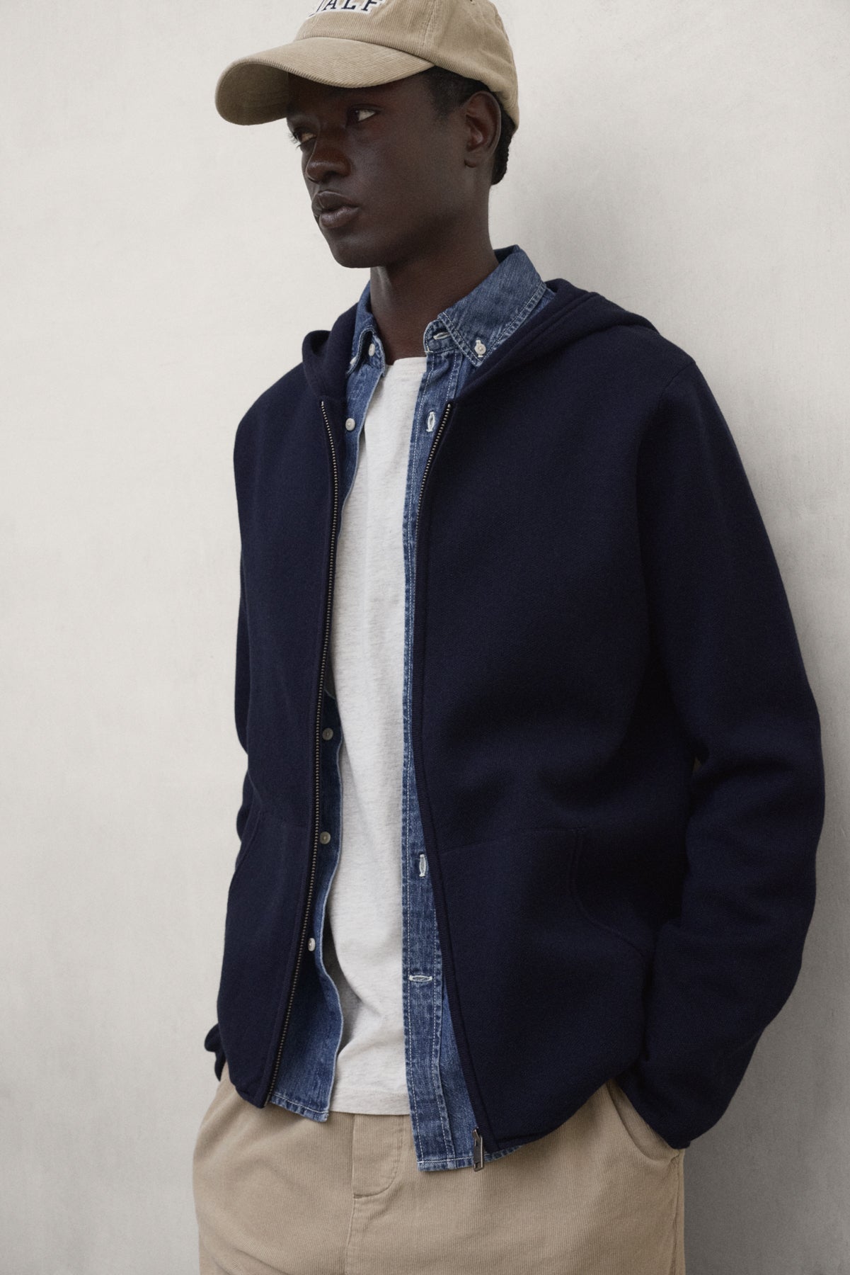 NAVY BLUE ACACIA SWEATER