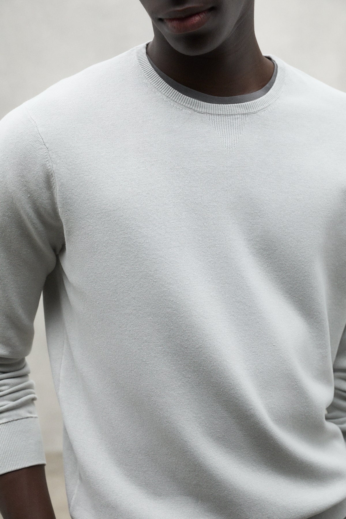 LIGHT GREY MANZANO SWEATER