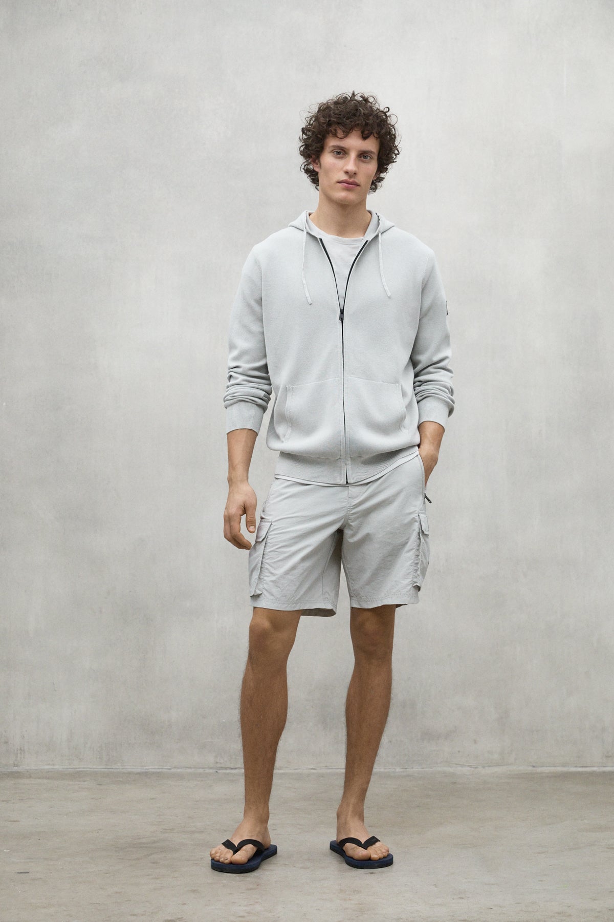 LIGHT GREY OLIVO SWEATER