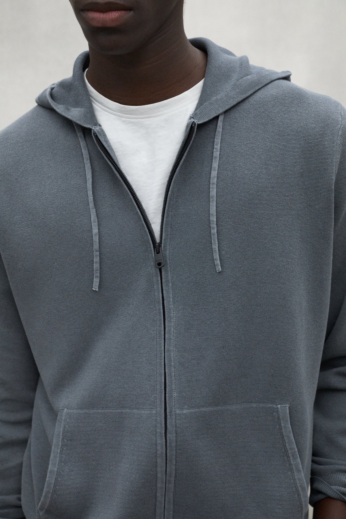DARK GREY OLIVO SWEATER