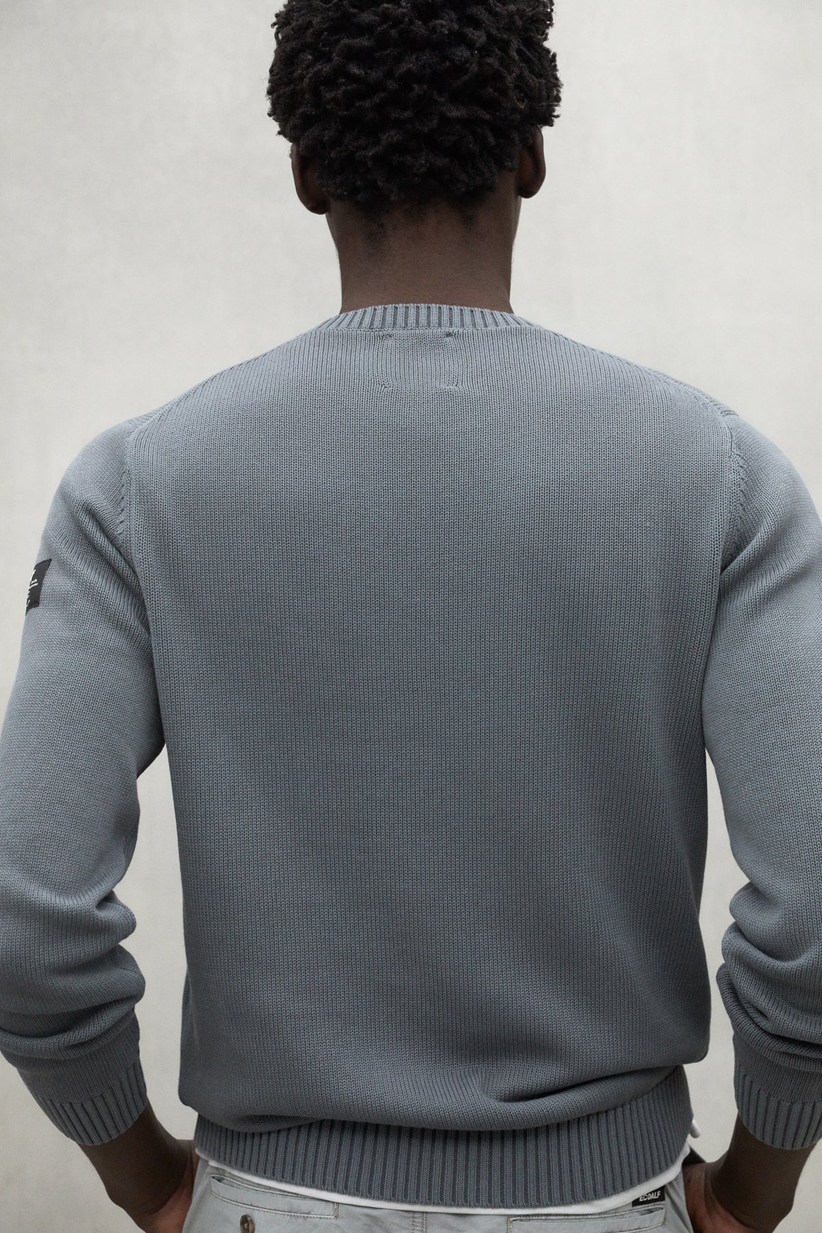 GREY TAIL SWEATER