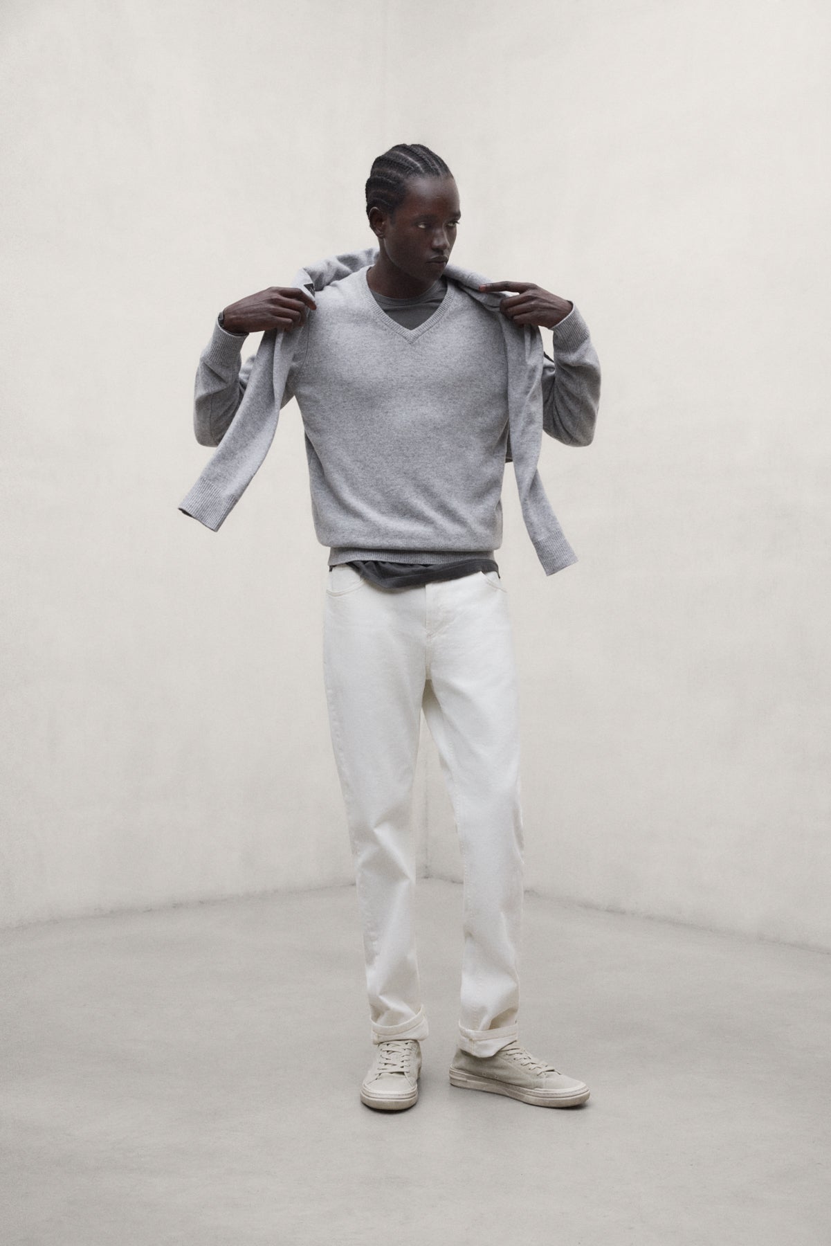 PULLOVER VALLE GRAU MIT ETIKETT