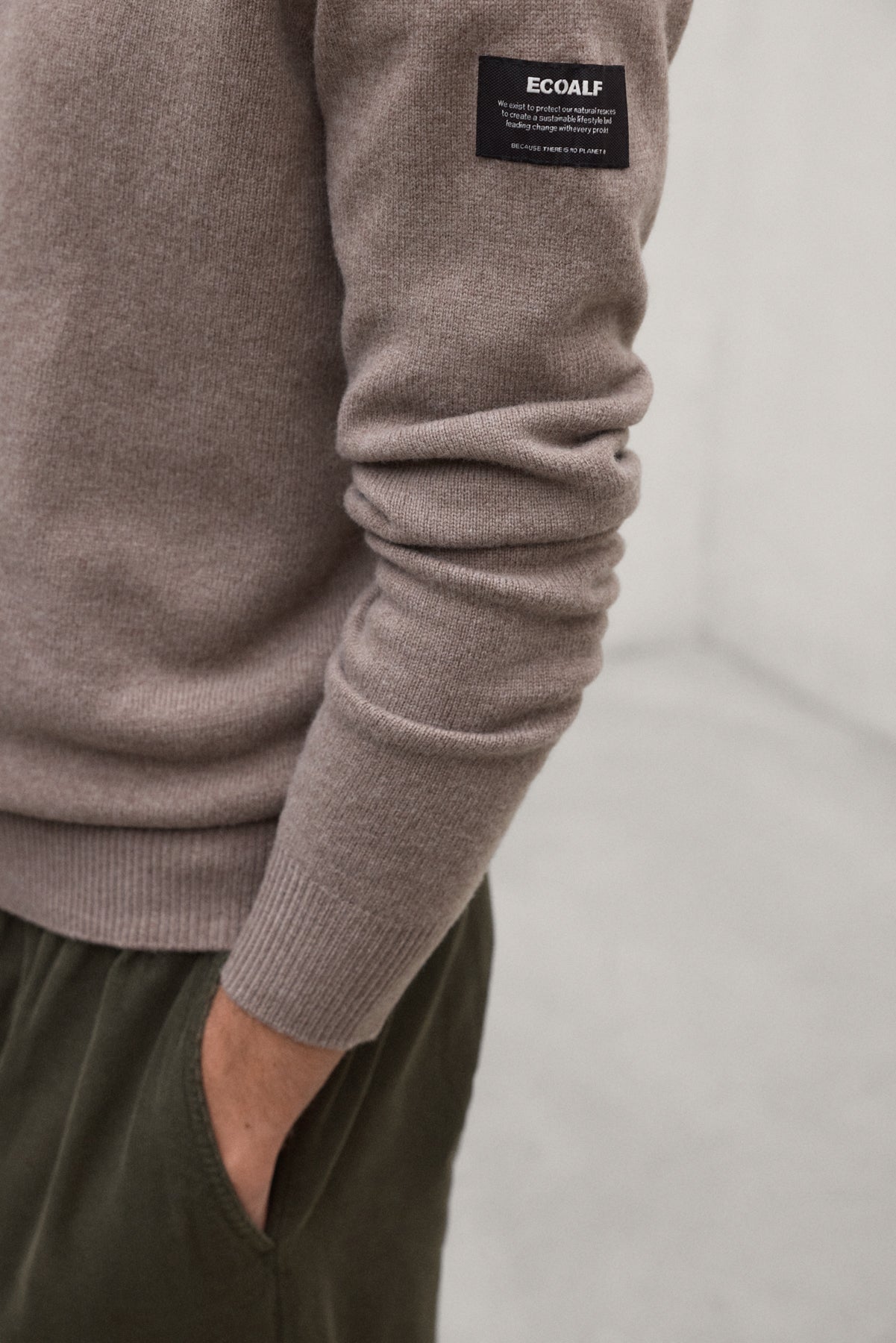 PULLOVER VALLE BRAUN MIT ETIKETT