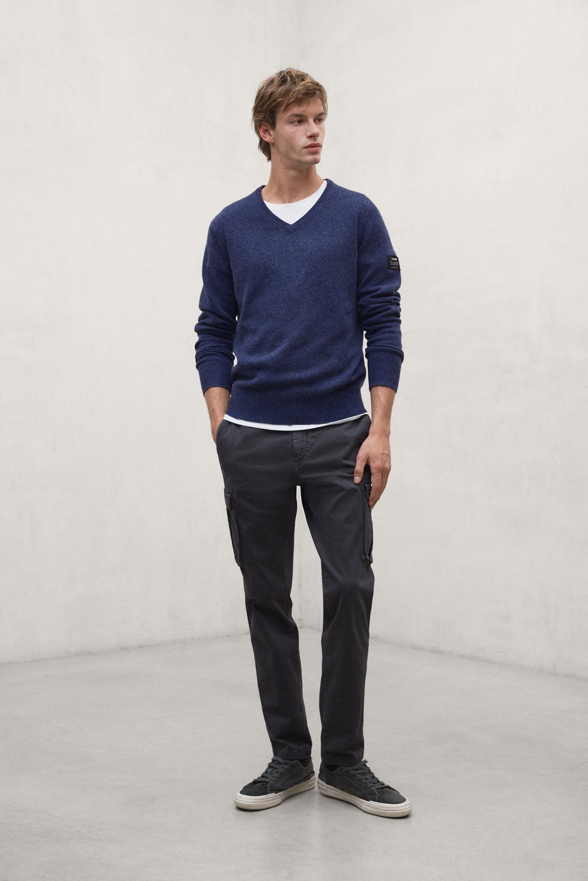 PULLOVER VALLE BLAU MIT ETIKETT