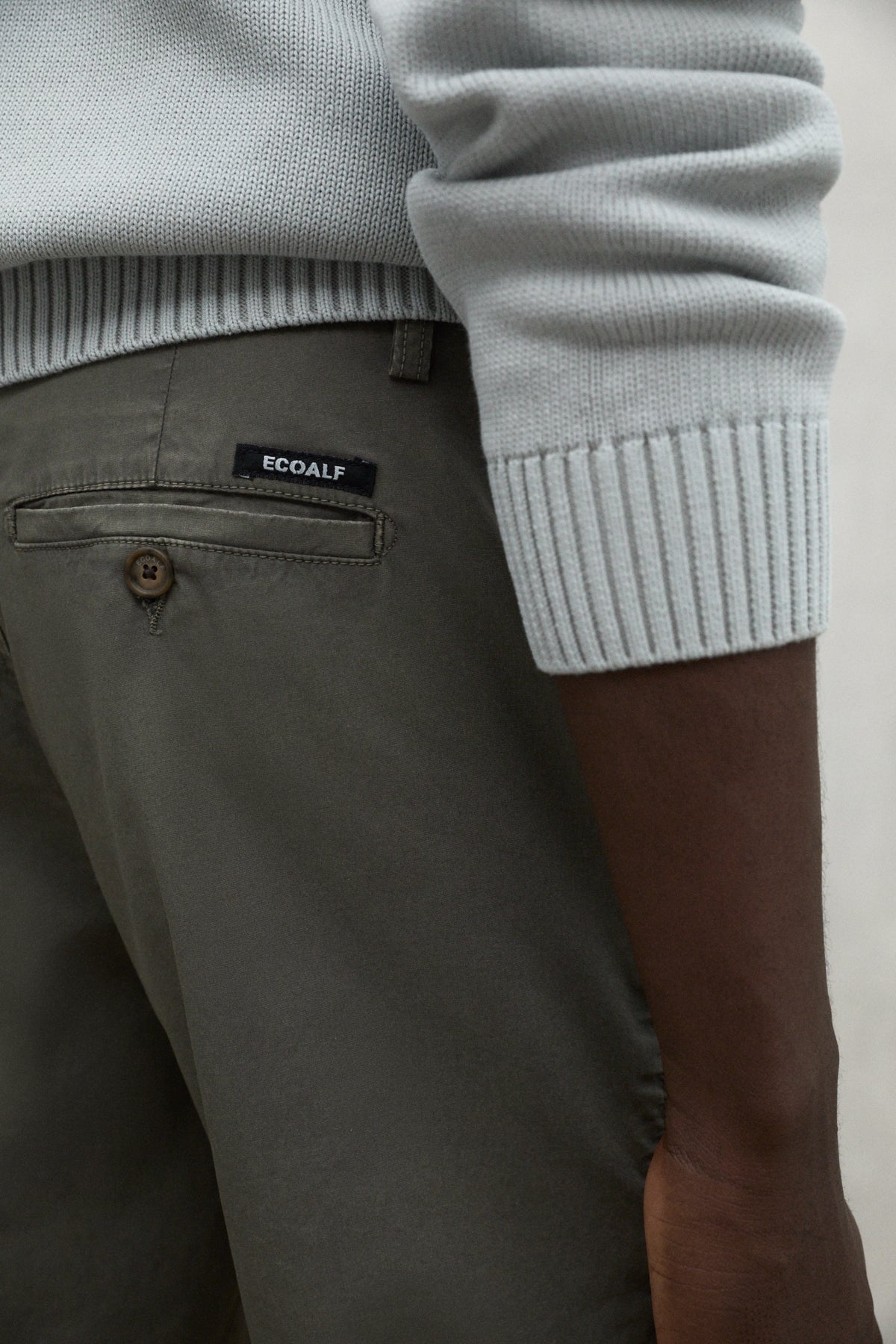 PANTALONI ARAS KAKI