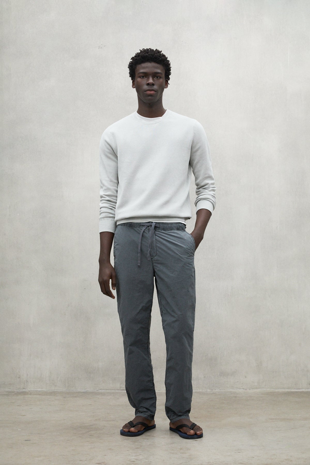 DARK GREY ETHIC NYLON TROUSERS