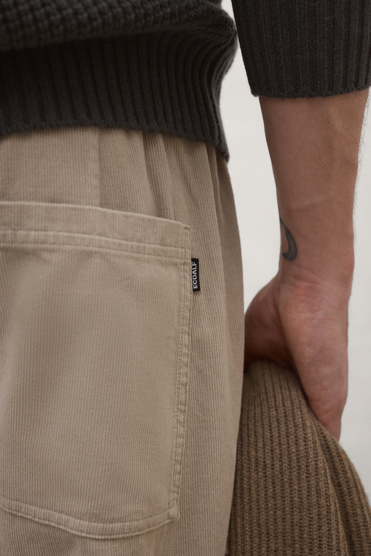 PANTALÓN DE PANA GINA BEIGE