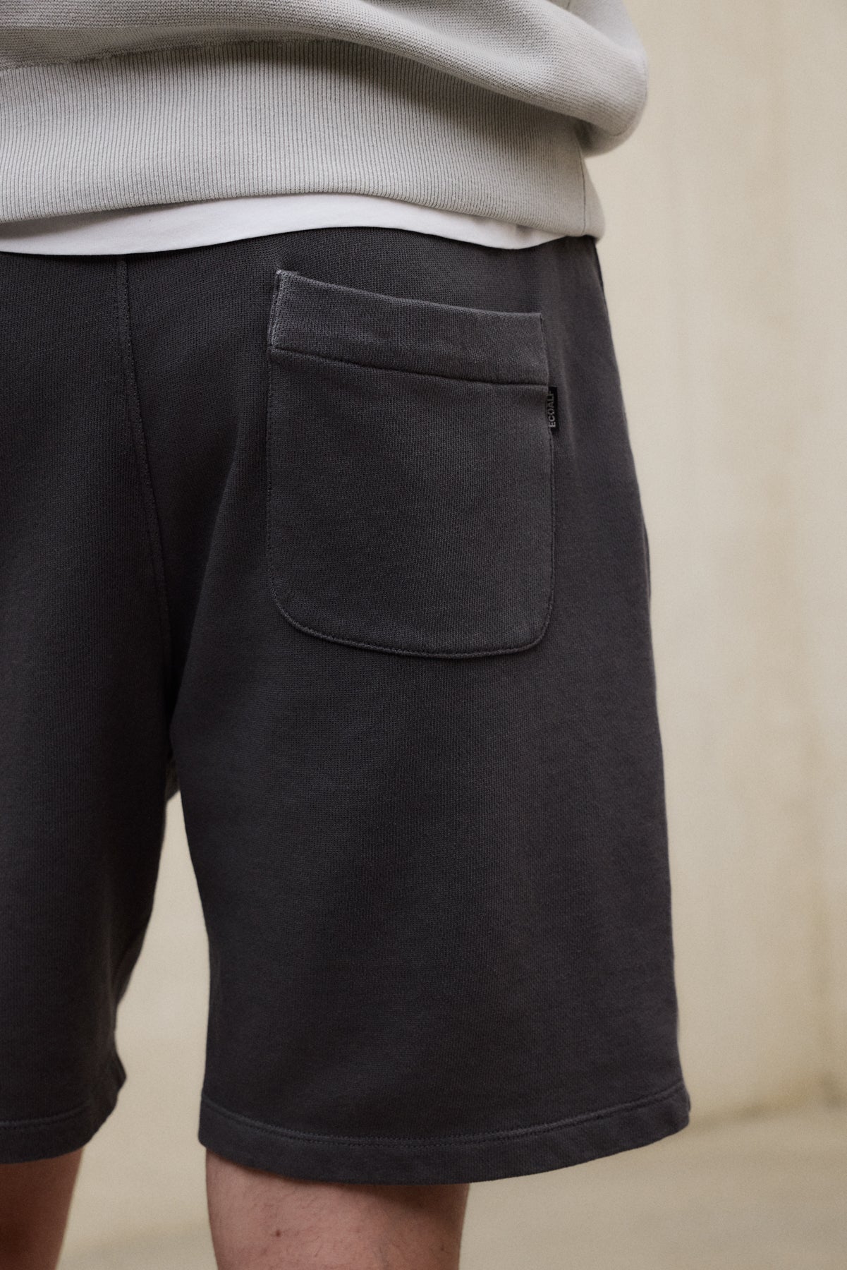 SHORTS BOSA GRIS OSCURO