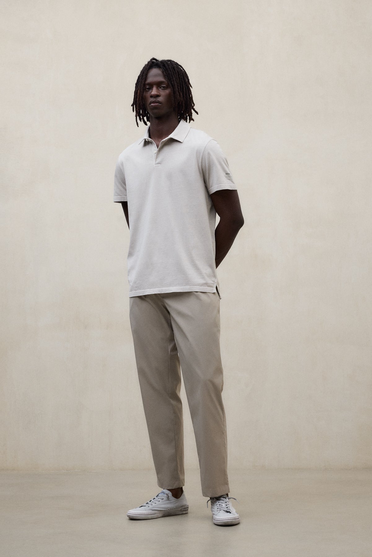 THEO STRICKPOLO IN GRAU