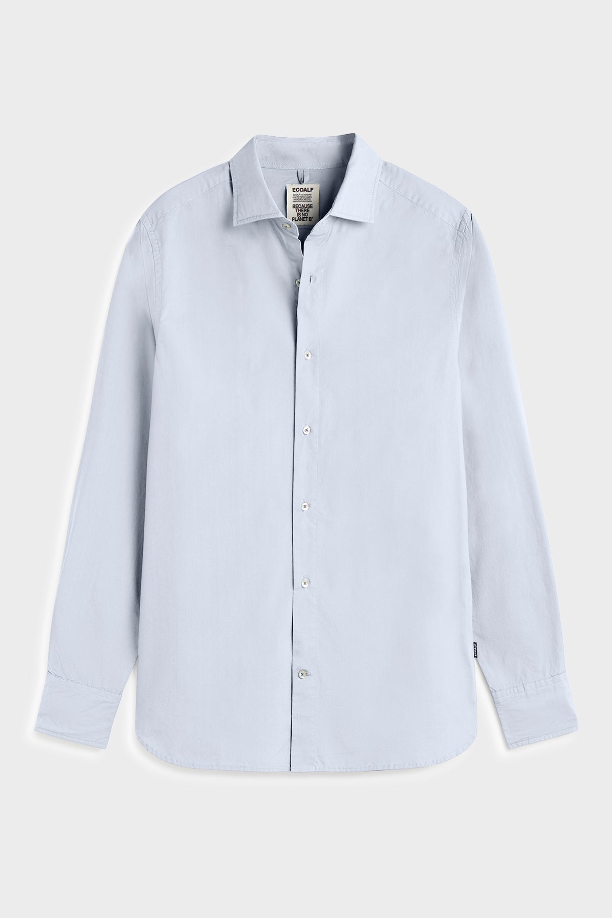 Camisa blanca de manga larga en tejido sostenible de la marca Ecoalf, para un estilo elegante de bajo impacto ambiental.