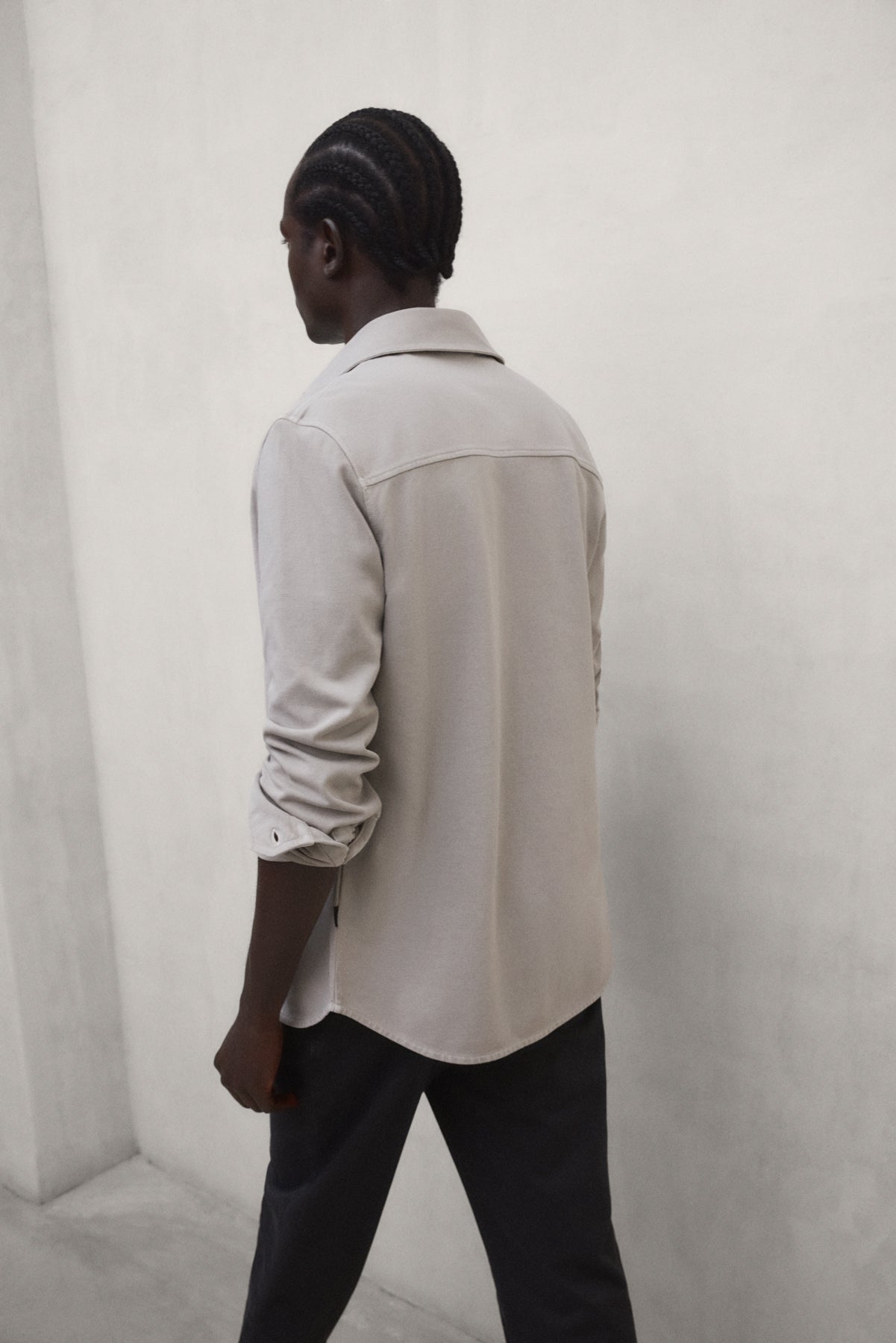 LIGHT GREY GOTHAM SHIRT