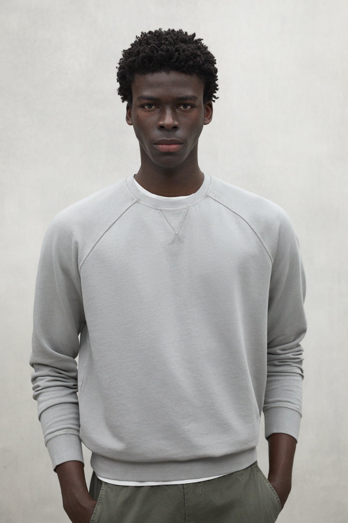LIGHT GREY BERJA SWEATSHIRT