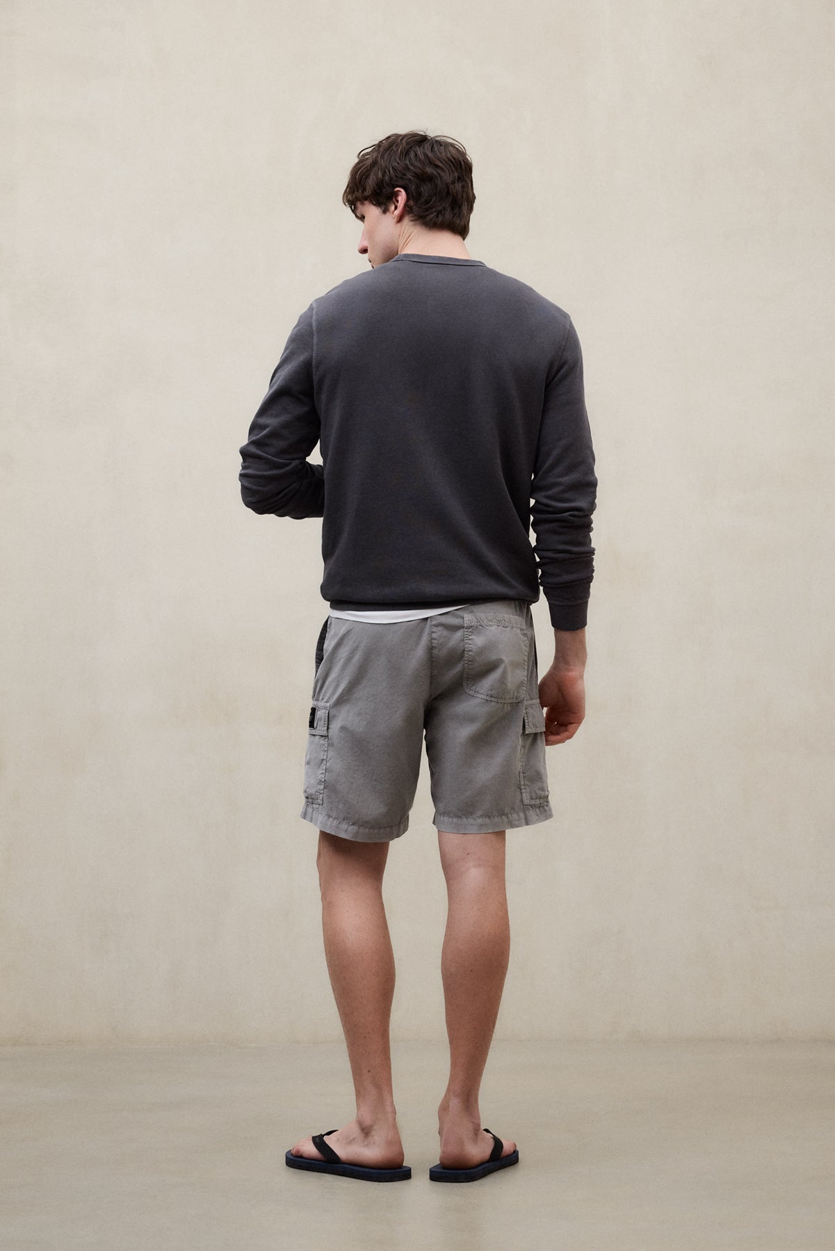 SUDADERA GOLA GRIS OSCURO
