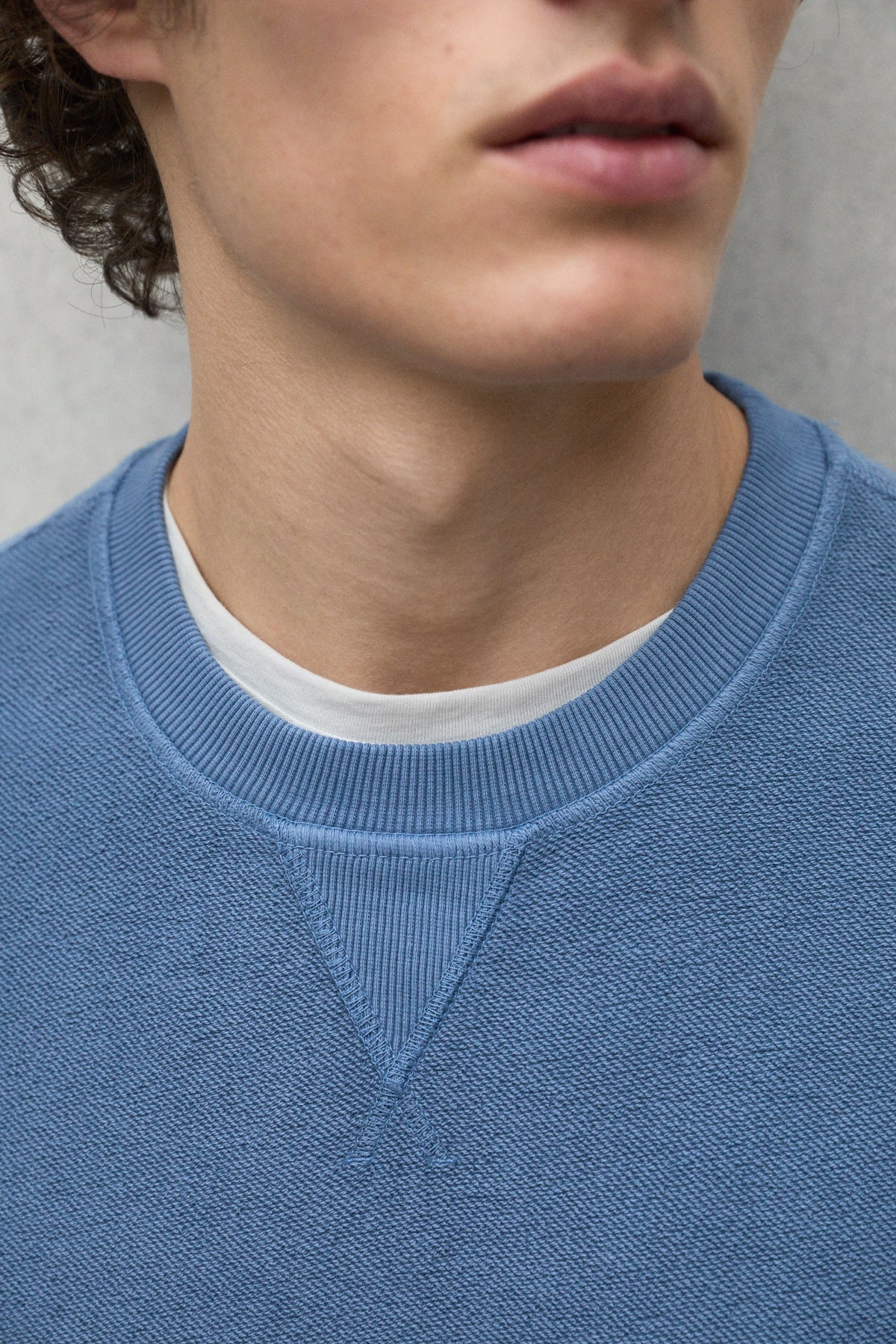 SWEATSHIRT NEWARK BLAU