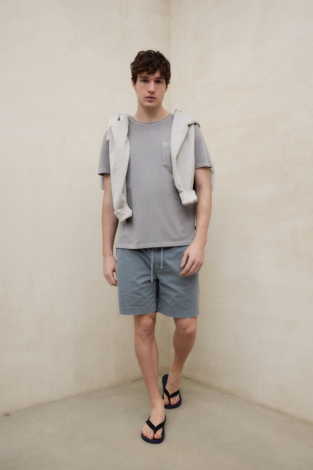 DARK GREY ALMA T-SHIRT