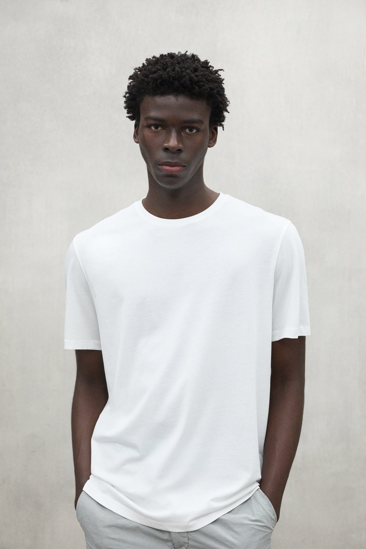 WHITE LIMBE T-SHIRT