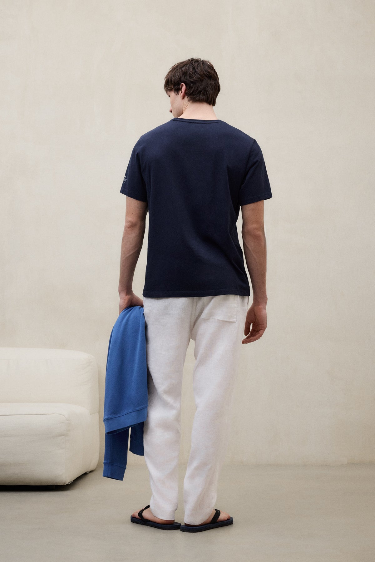 NAVY BLUE VENT T-SHIRT