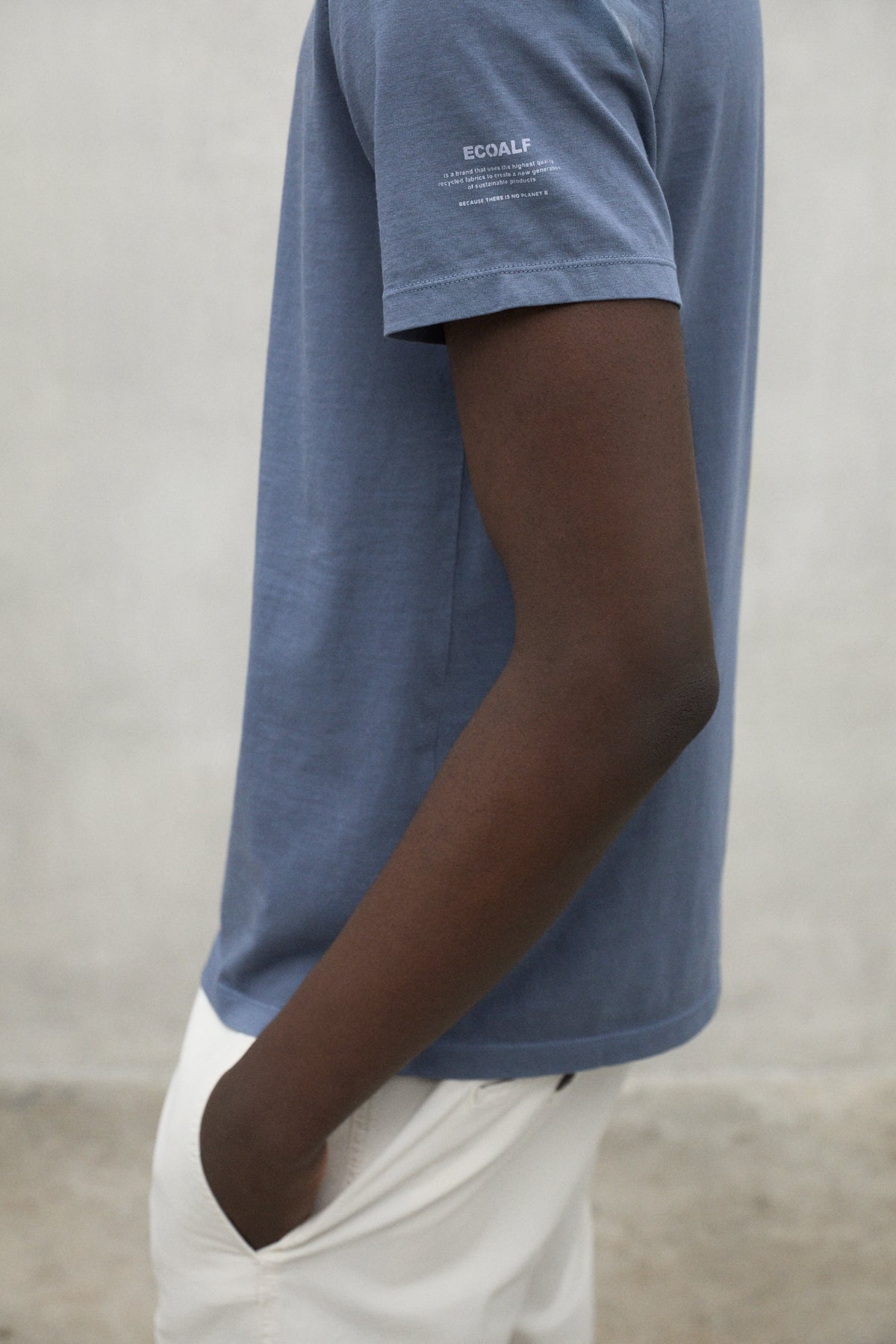 T-SHIRT VENT BLAU