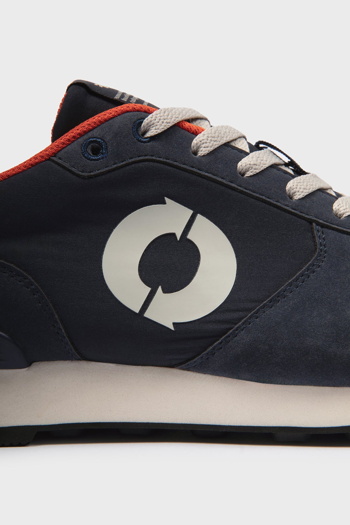 NAVY BLUE UCLA TRAINERS