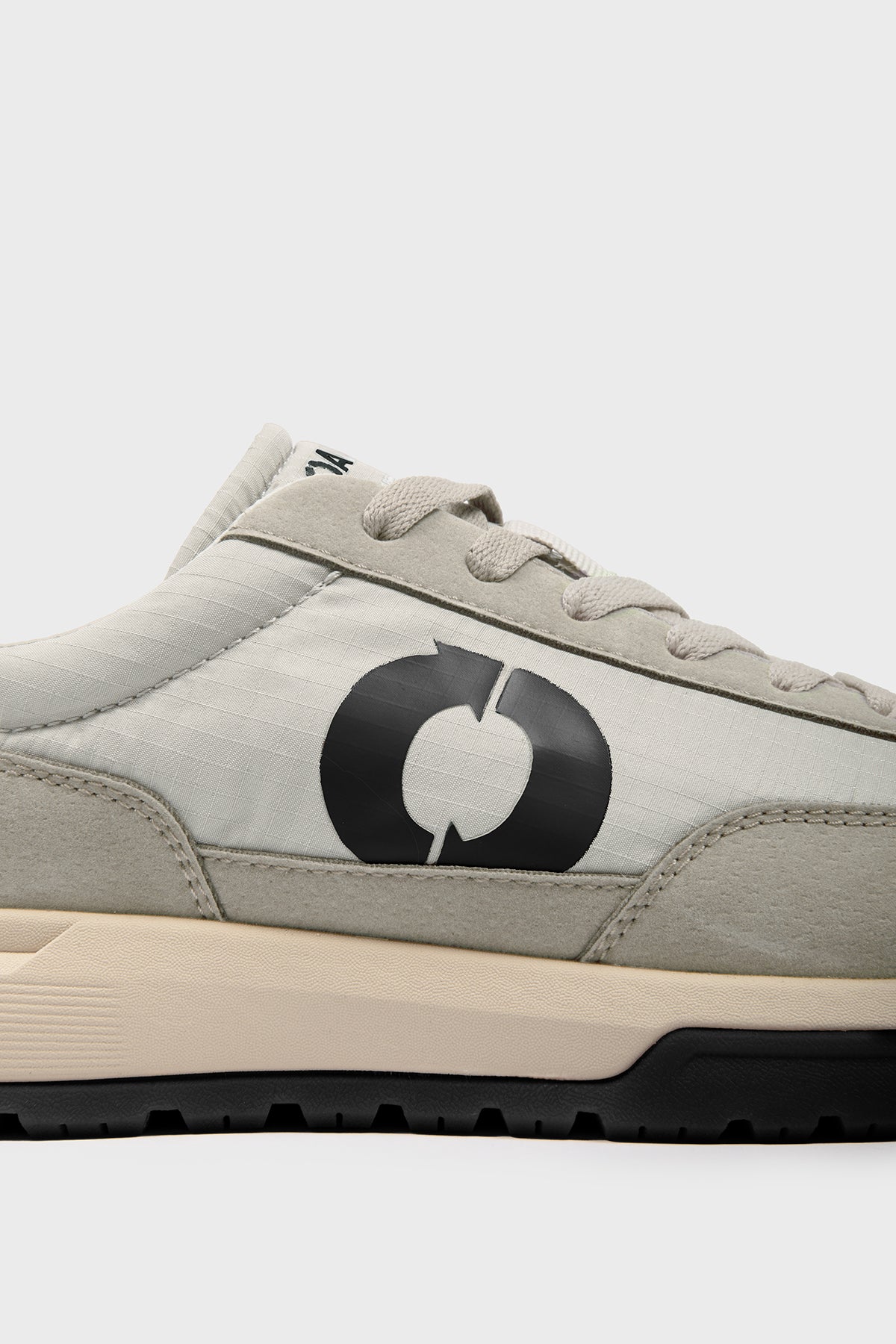 ZAPATILLA VENTURA GRIS CLARO