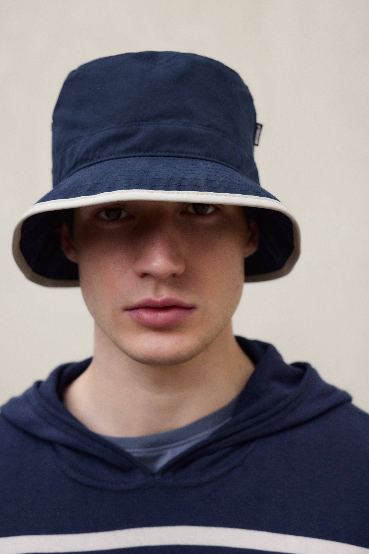 SOMBRERO TIPO BUCKET BROME AZUL MARINO UNISEX