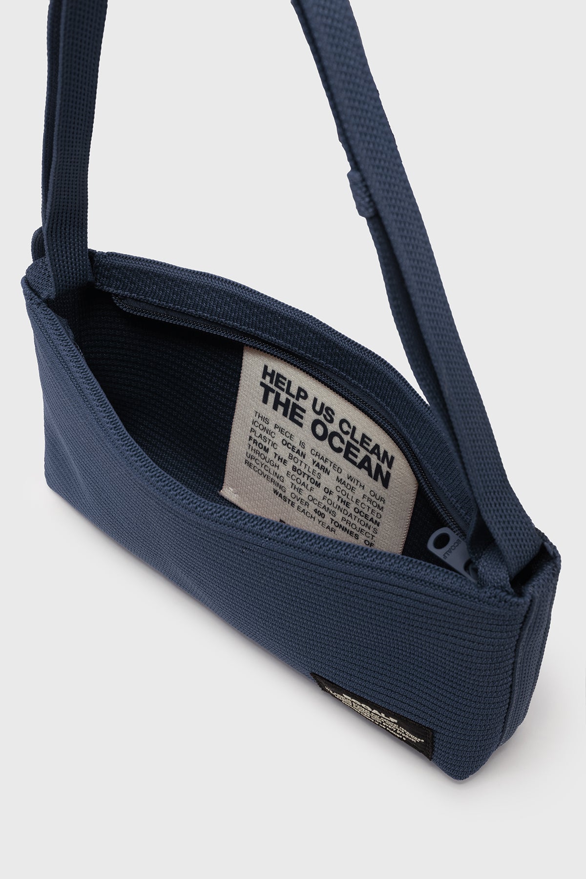 TASCHE TIKA BAGUETTE BLAU