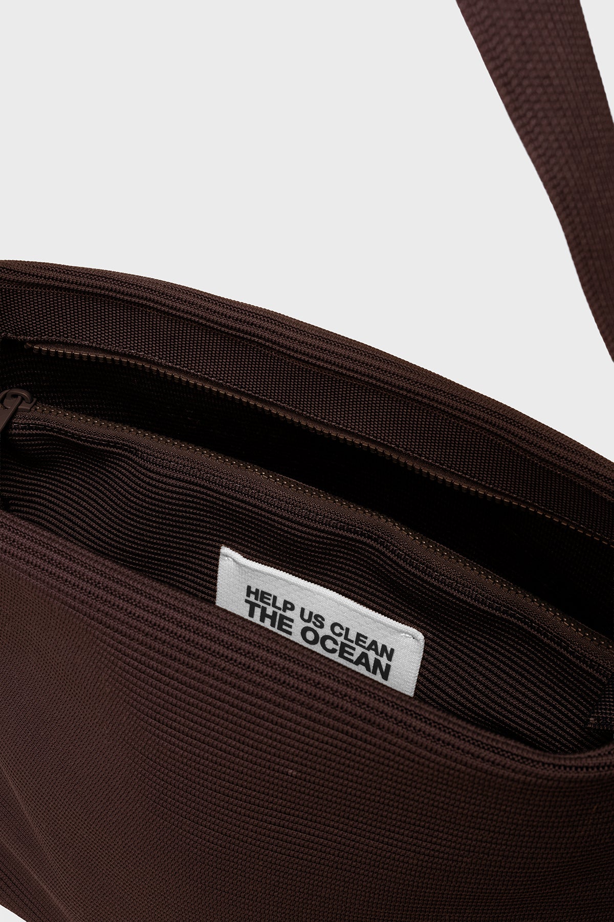 BOLSO BUCKET TIKA MARRÓN