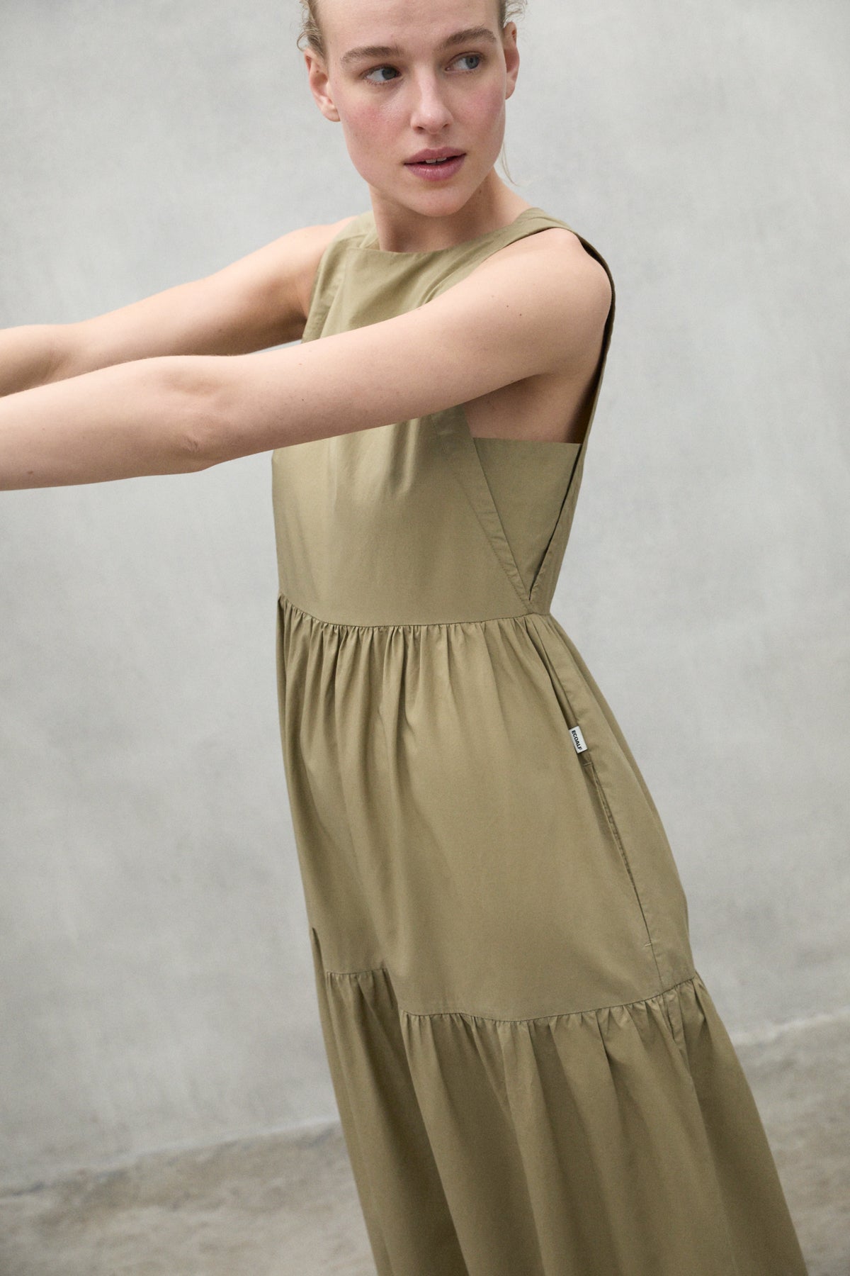 ROBE BOSSA KAKI
