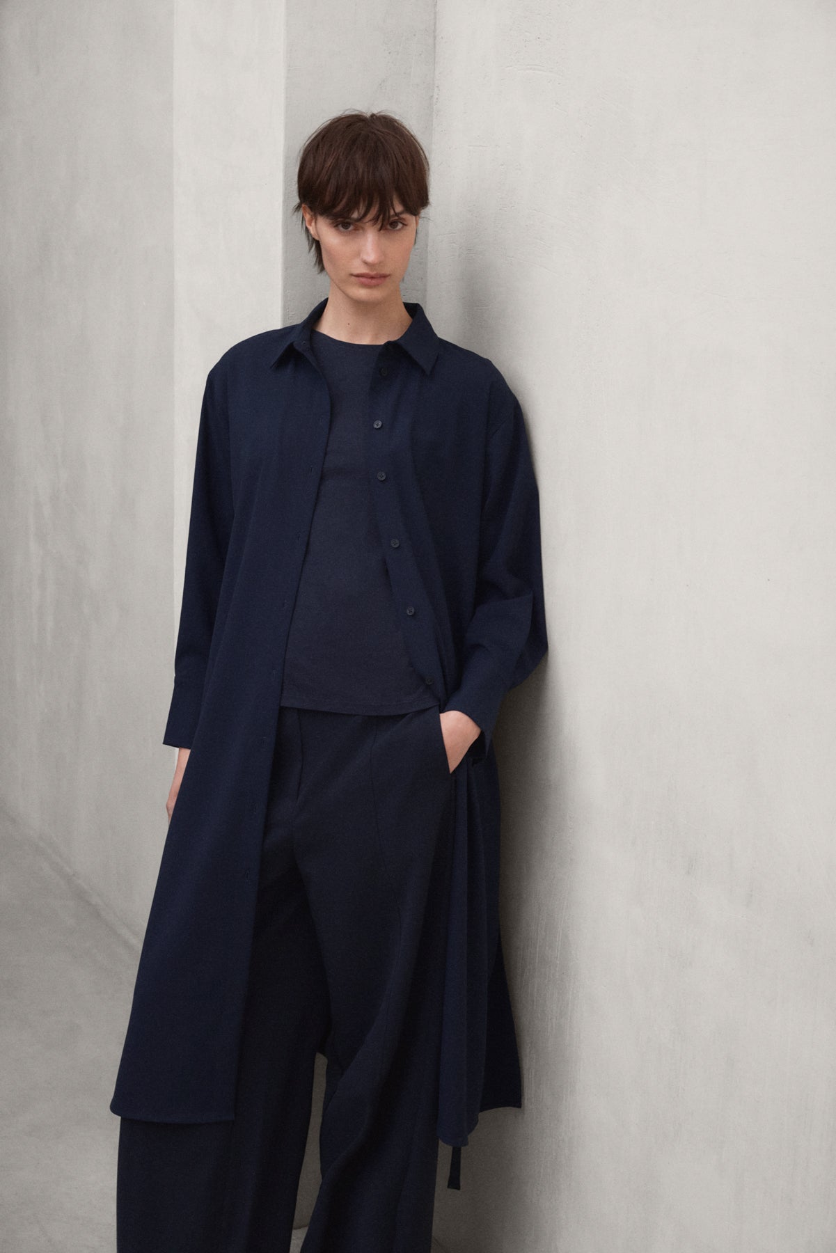 KAORI-KLEID IN MARINEBLAU