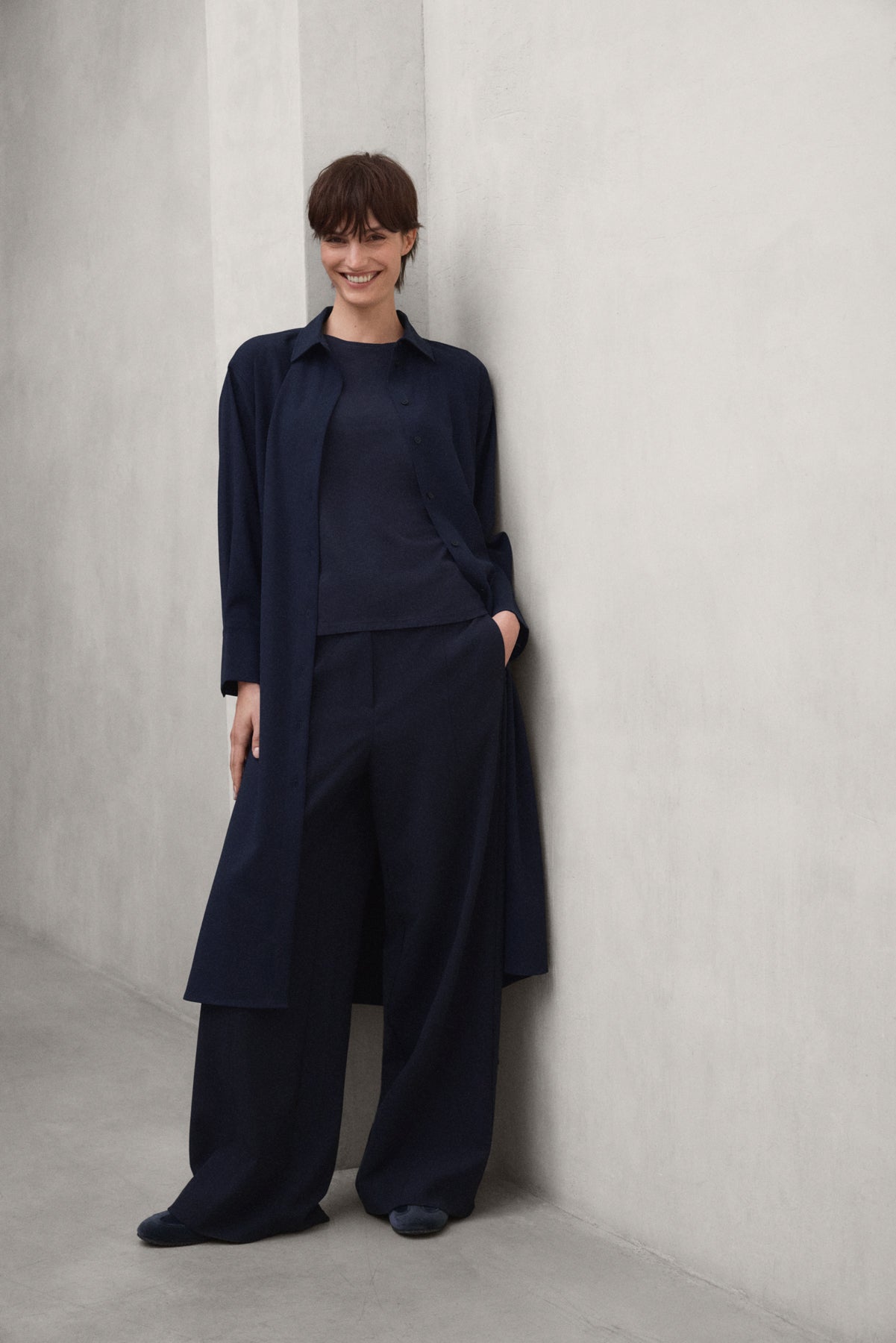 KAORI-KLEID IN MARINEBLAU