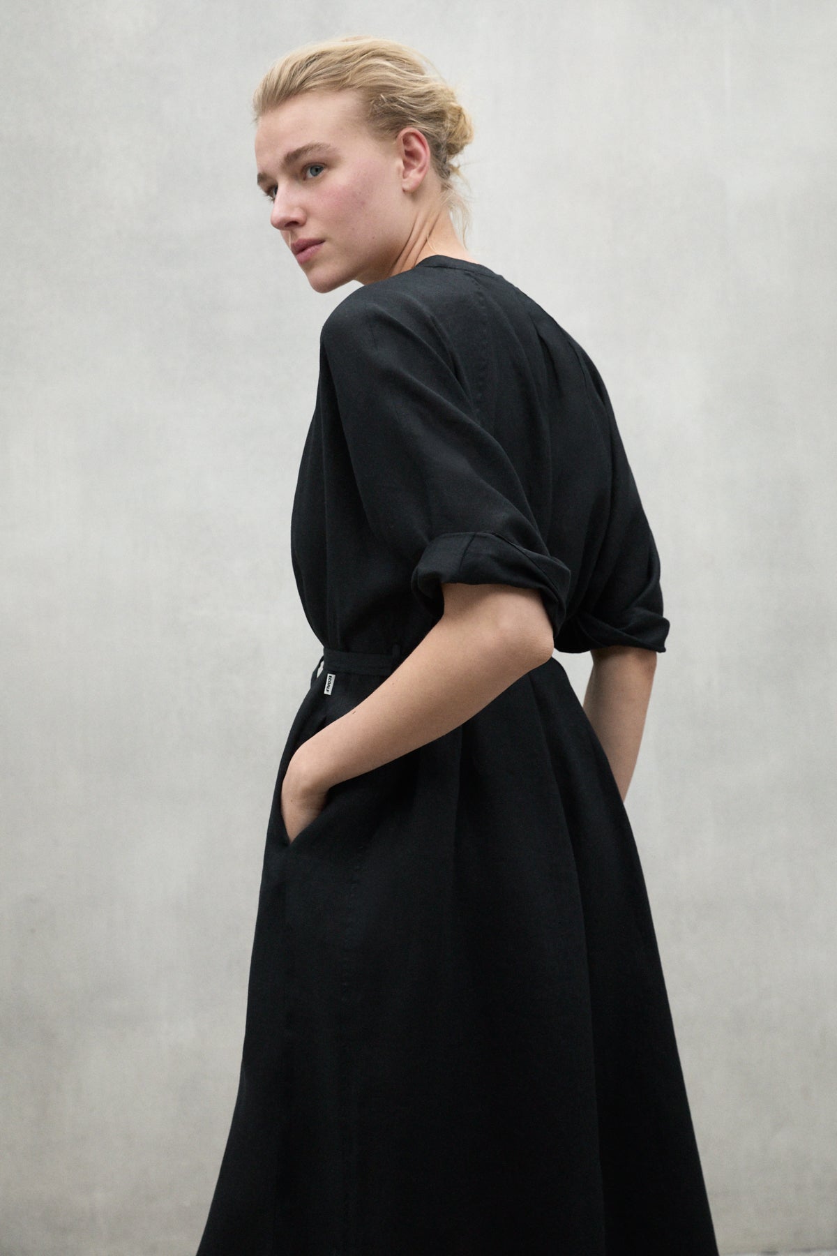 ROBE LONGUE LEA NOIRE
