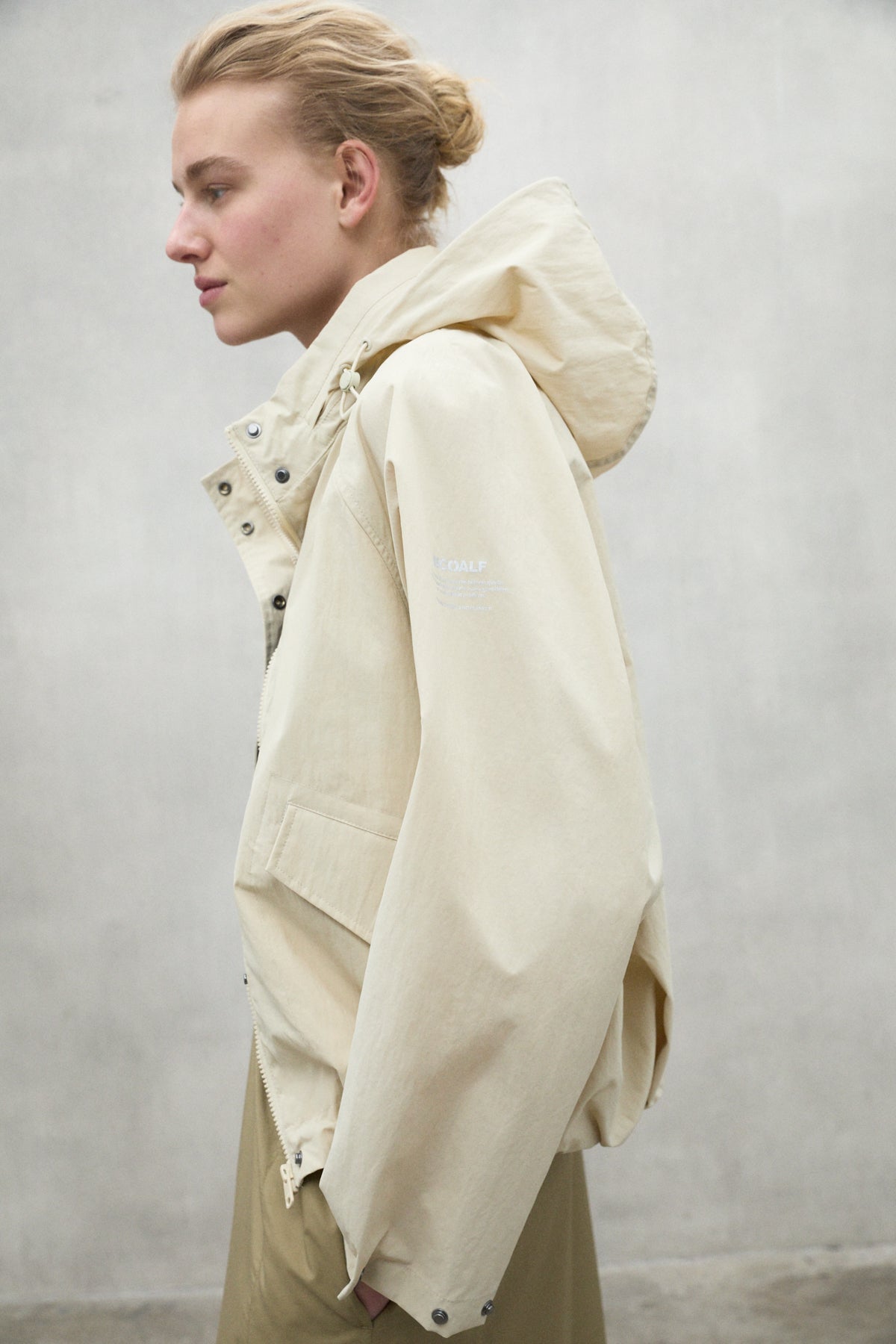 CHAQUETA BELUMUT BEIGE