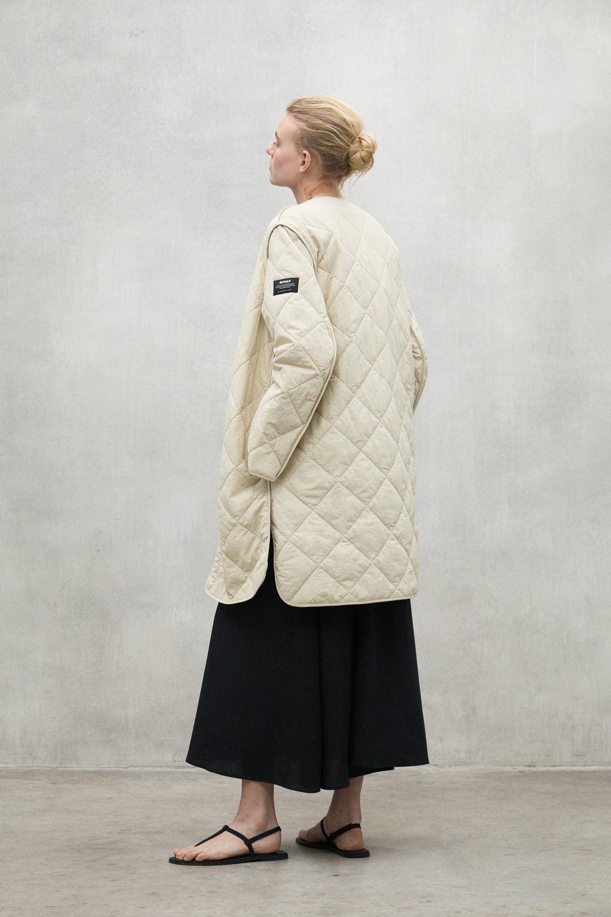 BEIGE MAYEN JACKET