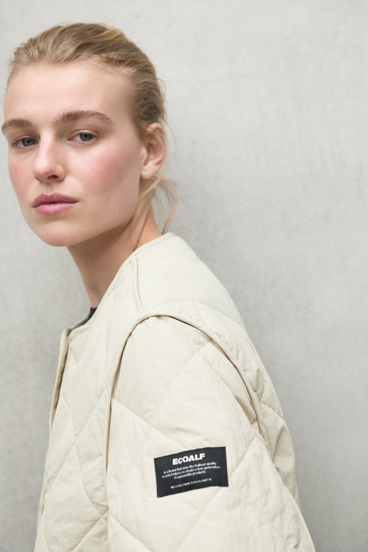 BEIGE MAYEN JACKET