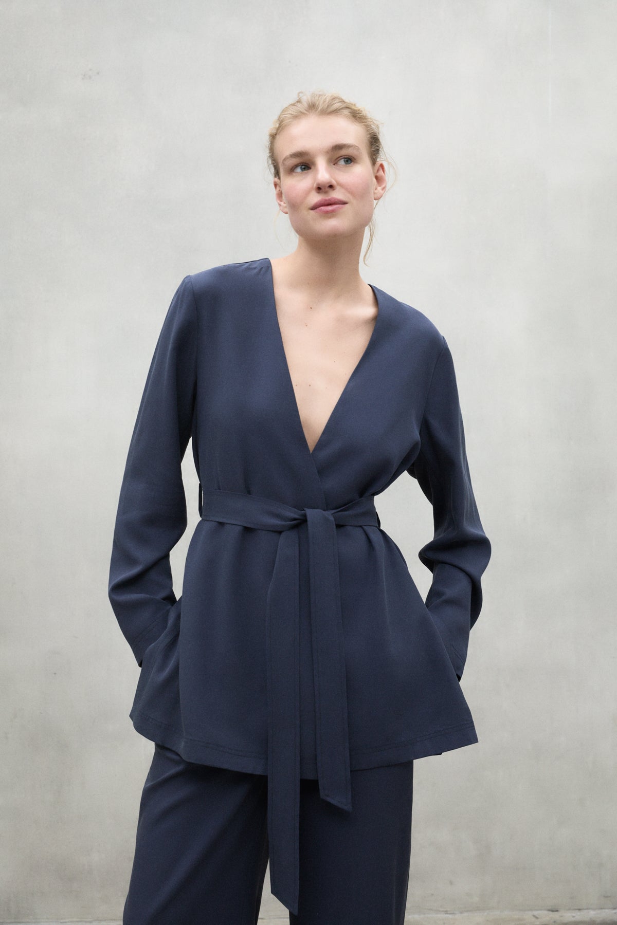 JACKE TIPA DUNKELBLAU