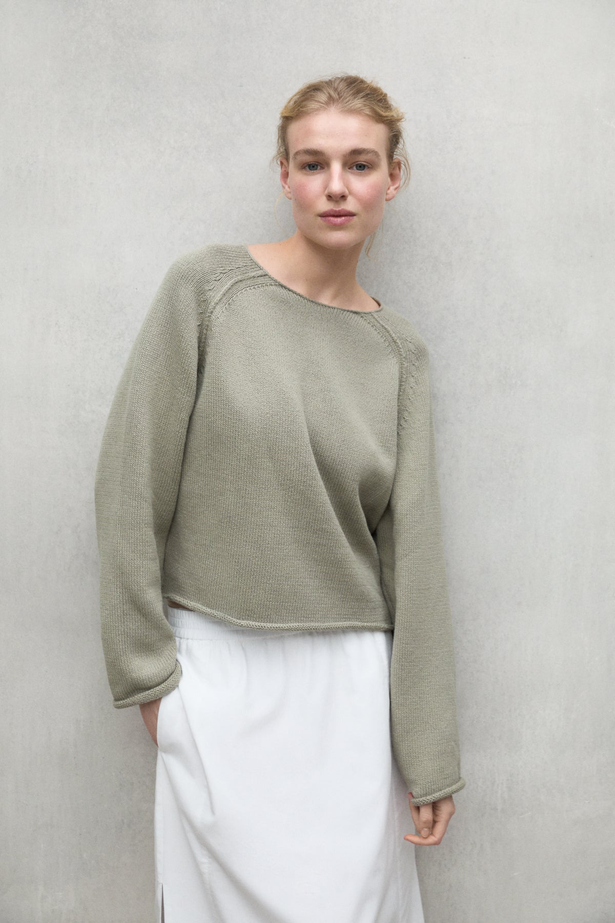 KHAKI ALAMO SWEATER